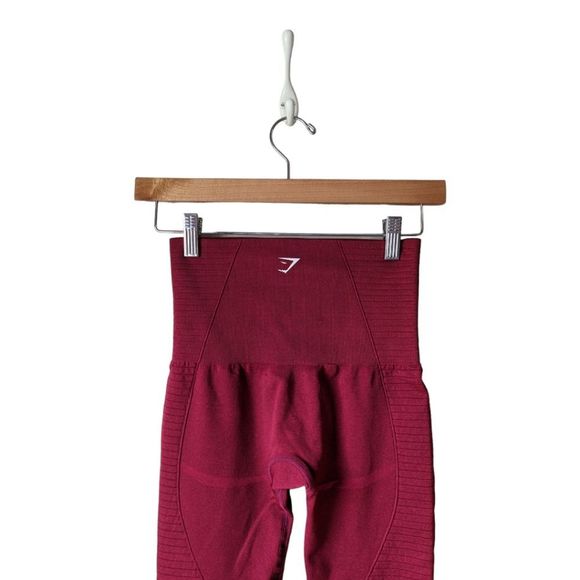 Gymshark Energy Seamless Cropped Leggings in Berry Red women's sz XS - Picture 12 of 15